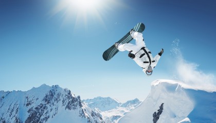 九游体育在线直播-_全场爆炸！一夜之间多项纪录被刷新！_，昨天夜里爆炸