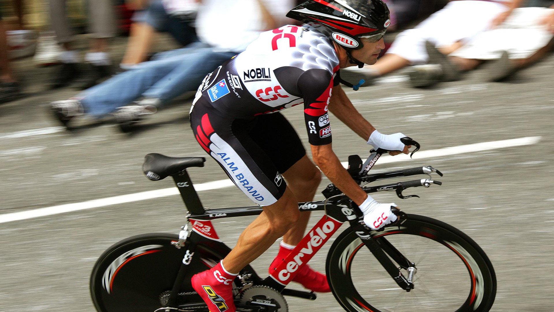 _网球运动普及:业余赛事火爆开启_,网球职业比赛